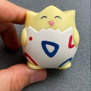 Pokemon Togepi Vinyl Figure Toy Nintendo 1999 Vintage KFC Promo Collectible